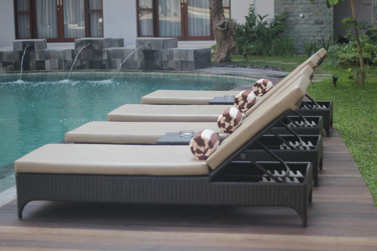 Grand La Walon Hotel Legian Kültér fotó